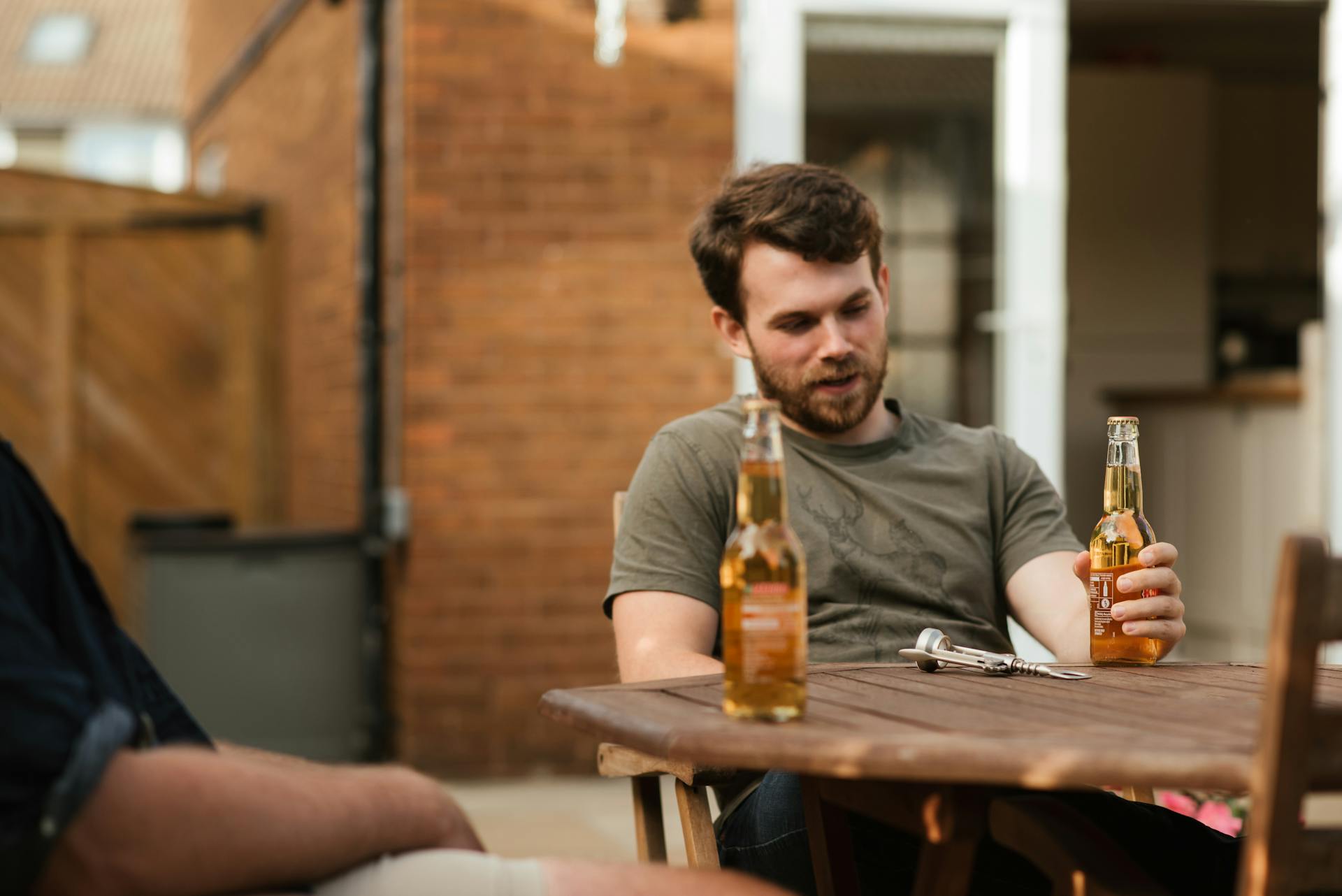 drinking alcohol; hangovers; why do we get hangovers; hangover jelly; hangover pill