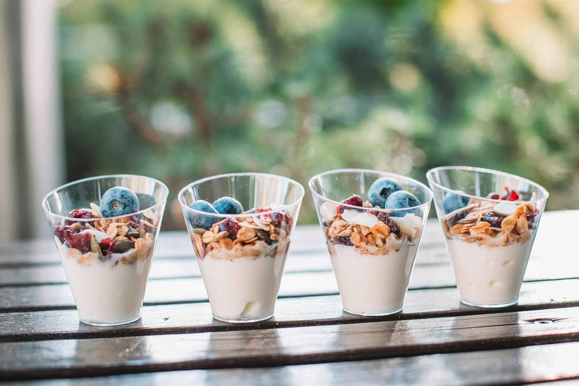 yogurt; blueberries; vanilla; weight loss tips; how prebiotics and postbiotics support gut health